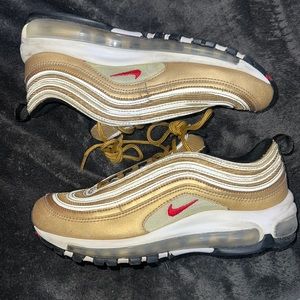 Gold air max 90